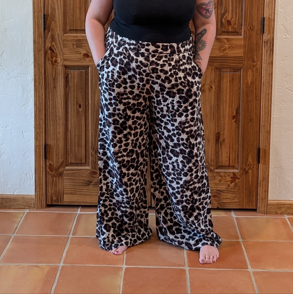 Torrid Black and White Wide Leg Jumpsuit
